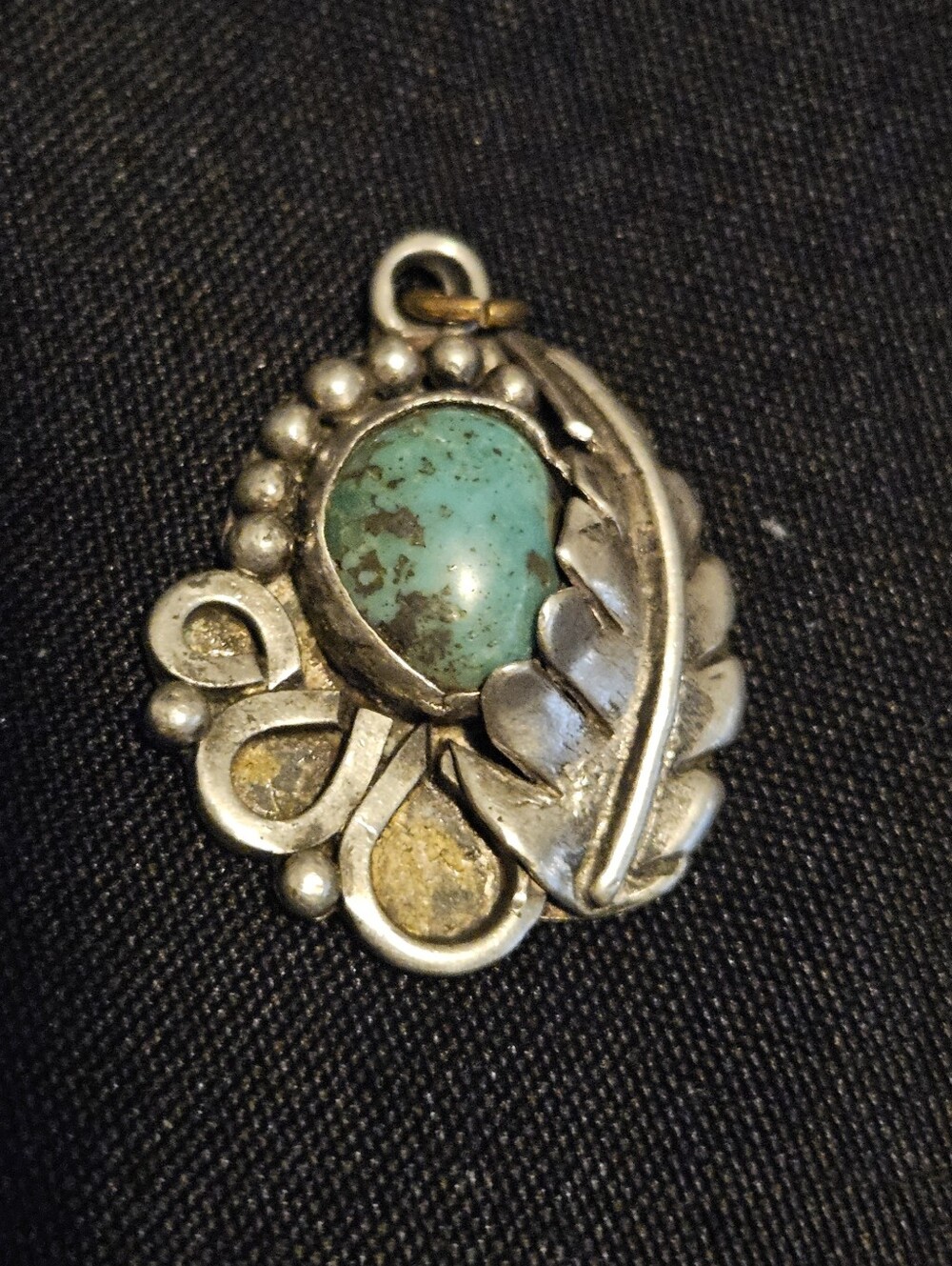 Vintage 1950s Native American Style Turquoise Leaf Pendant Costume Souvenir